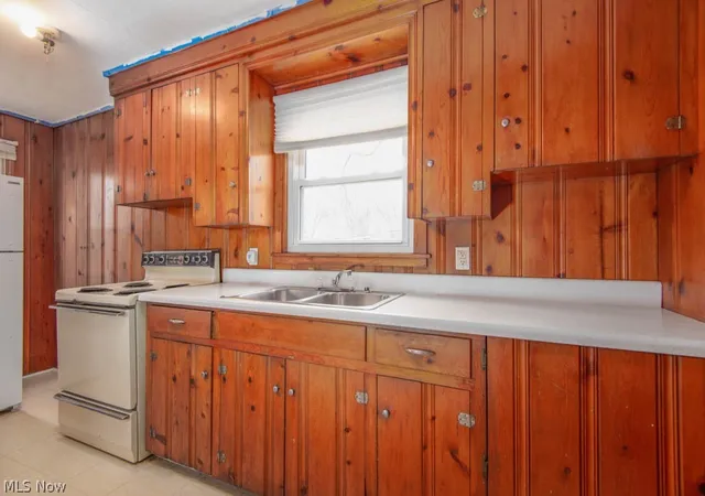 Homes for sale in Ravenna, OH | 246 Grant St, Ravenna, OH 44266 | MLS# 5196456