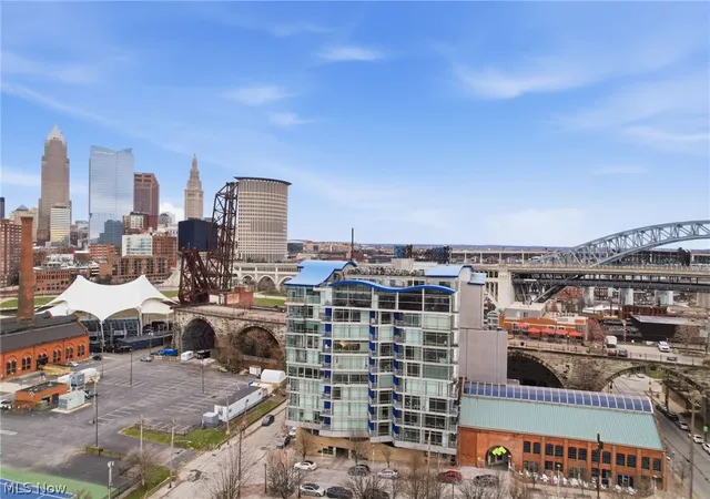 image of Stonebridge Plaza, Cleveland, OH 44113