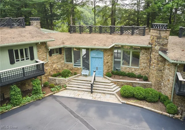 3rd image of 1200 Yellow Creek Ln, Akron, OH 44333 | MLS# 5195501