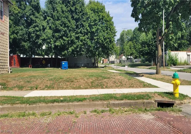 1st image of 1235 Andrus St, Akron, OH 44301 | MLS# 5196961