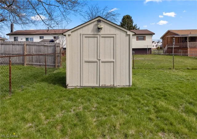 Homes for sale in Weirton, WV | 115 Arena Dr, Weirton, WV 26062 | MLS# 5196987