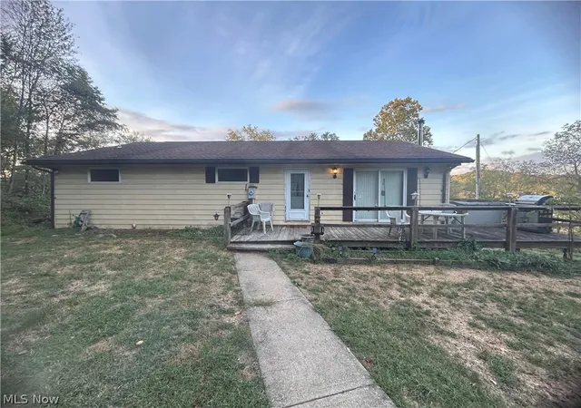 Homes for sale in Cambridge, OH | 8188 Dozer Rd, Cambridge, OH 43725 | MLS# 5197003