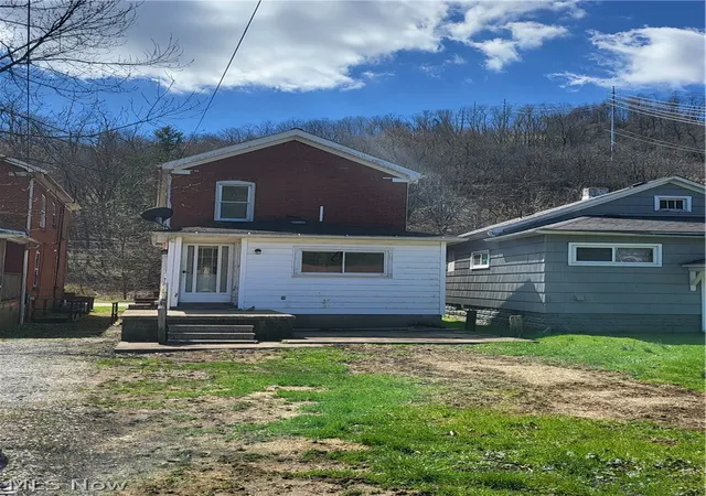 3rd image of 5554 State Route 152, Dillonvale, OH 43917 | MLS# 5197010