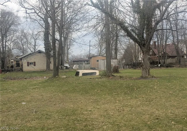 1st image of W Philadelphia Ave, Youngstown, OH 44507 | MLS# 5196874