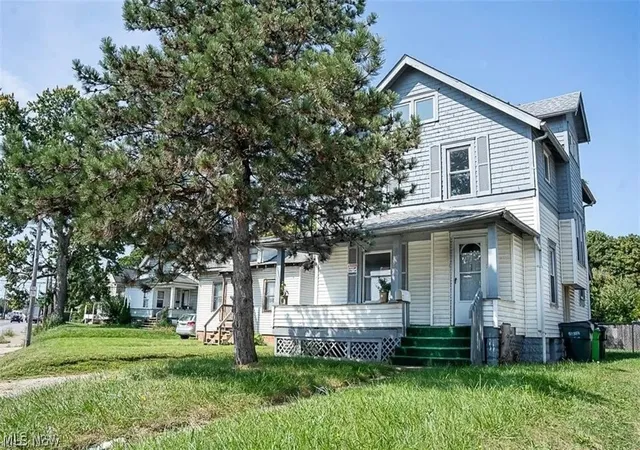 1st image of 1150 Wooster Rd N, Barberton, OH 44203 | MLS# 5197144