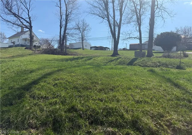 11th image of 122 Oak St, Barnesville, OH 43713 | MLS# 5197386