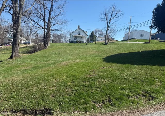 1st image of 122 Oak St, Barnesville, OH 43713 | MLS# 5197386