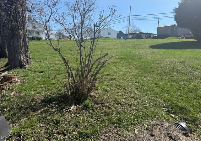 4th image of 122 Oak St, Barnesville, OH 43713 | MLS# 5197386