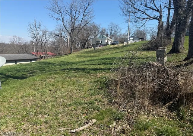 5th image of 122 Oak St, Barnesville, OH 43713 | MLS# 5197386