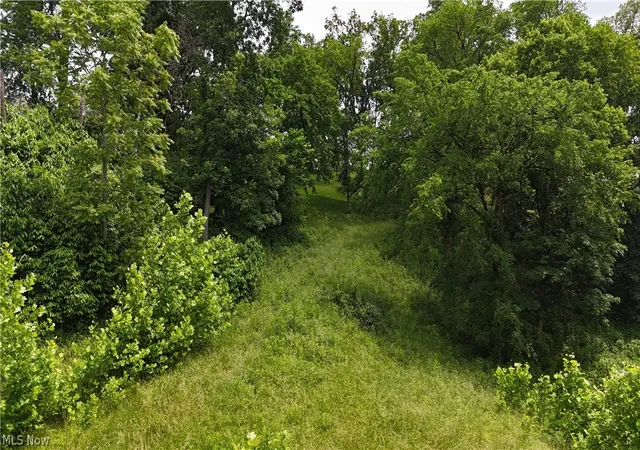 Homes for sale in Vienna, WV | 10 Bella Vista Dr, Vienna, WV 26105 | MLS# 5197492