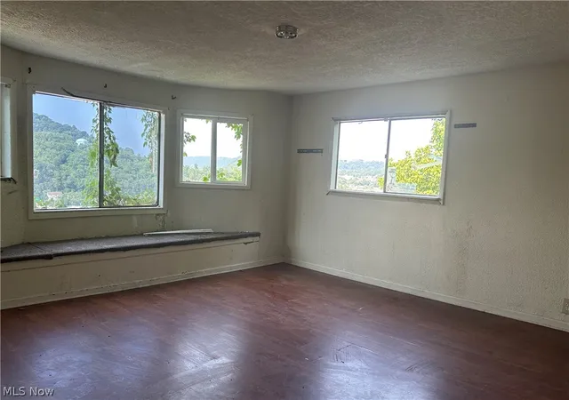 15th image of 609 Whitely St, Bridgeport, OH 43912 | MLS# 5196836
