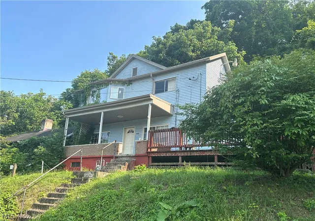 1st image of 609 Whitely St, Bridgeport, OH 43912 | MLS# 5196836
