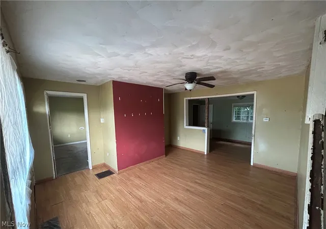 5th image of 609 Whitely St, Bridgeport, OH 43912 | MLS# 5196836