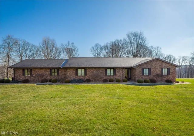 Homes for sale in Bloomingdale, OH | 52 Hilda Cir, Bloomingdale, OH 43910 | MLS# 5197680