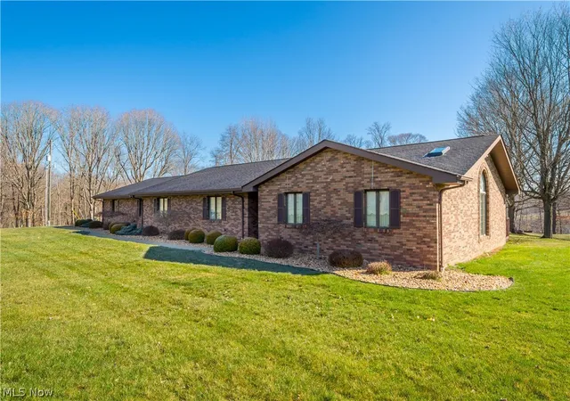 Homes for sale in Bloomingdale, OH | 52 Hilda Cir, Bloomingdale, OH 43910 | MLS# 5197680