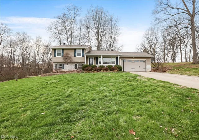 Homes for sale in Senecaville, OH | 60079 Hickory Trl, Senecaville, OH 43780 | MLS# 5197608
