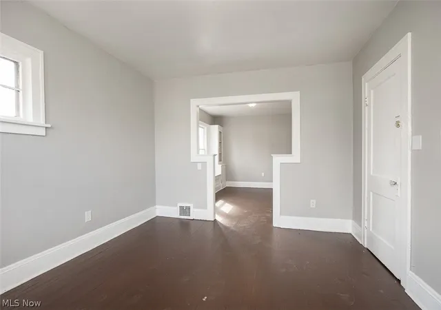 5th image of 14112 Edgewood Ave, Cleveland, OH 44128 | MLS# 5191058