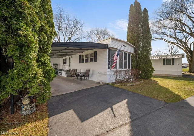 Homes for sale in Port Clinton, OH | 1623 Ne Catawba Rd #160, Port Clinton, OH 43452 | MLS# 5197685
