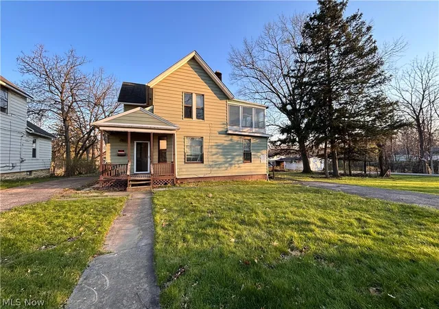 1st image of 78 W Glendale Rd, Bedford, OH 44146 | MLS# 5197897