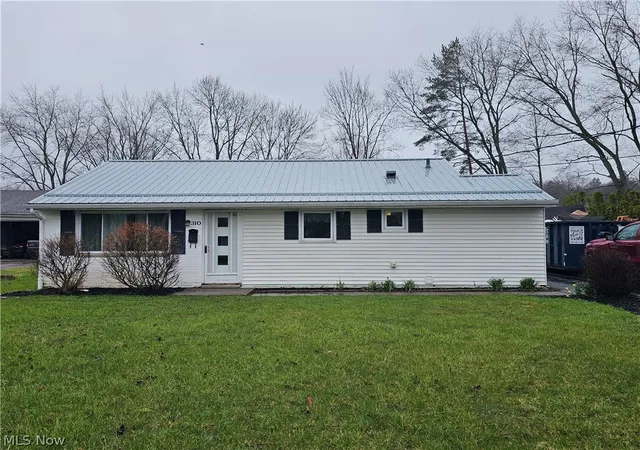 2nd image of 310 Cynthia Dr, Chardon, OH 44024 | MLS# 5198072