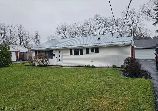 5th image of 310 Cynthia Dr, Chardon, OH 44024 | MLS# 5198072