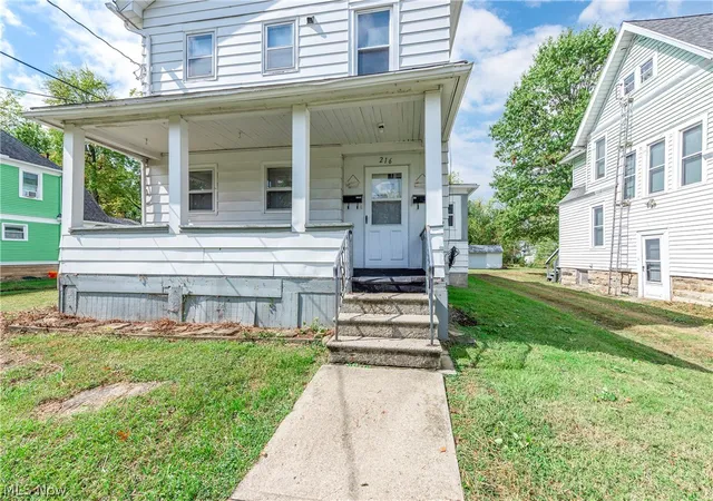 Homes for sale in Oberlin, OH | 216 N Main St, Oberlin, OH 44074 | MLS# 5197577