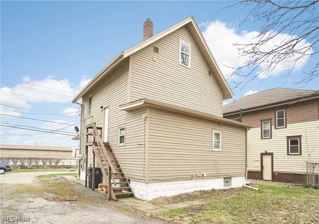 2nd image of 772 Brown St, Akron, OH 44311 | MLS# 5198211