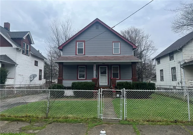 Homes for sale in Cleveland, OH | 10914 Oliver Rd, Cleveland, OH 44111 | MLS# 5195690