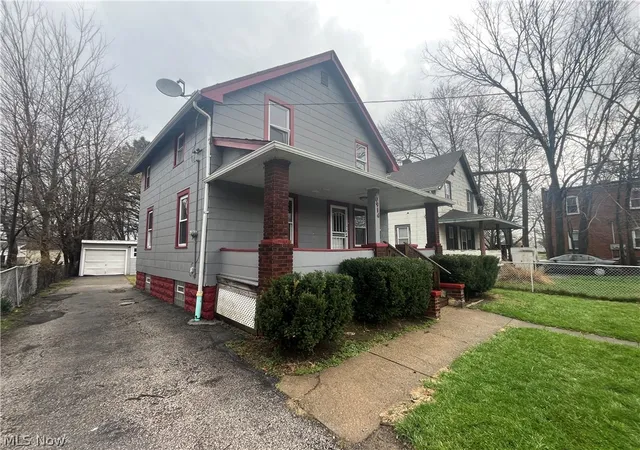 Homes for sale in Cleveland, OH | 10914 Oliver Rd, Cleveland, OH 44111 | MLS# 5195690