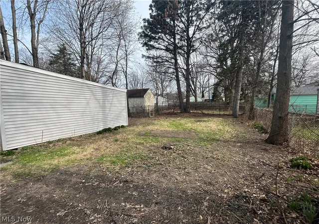 Homes for sale in Cleveland, OH | 10914 Oliver Rd, Cleveland, OH 44111 | MLS# 5195690