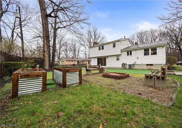 Homes for sale in Lorain, OH | 4004 Washington Ave, Lorain, OH 44052 | MLS# 5198105