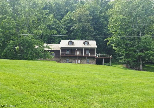 Homes for sale in Coshocton, OH | 1865 Cassingham Hollow Dr, Coshocton, OH 43812 | MLS# 5198150