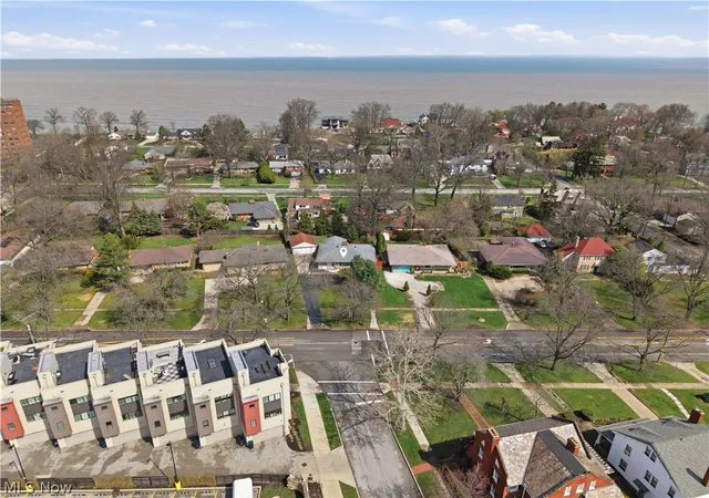 Homes for sale in Cleveland, OH | 11526 Lake Ave, Cleveland, OH 44102 | MLS# 5198391