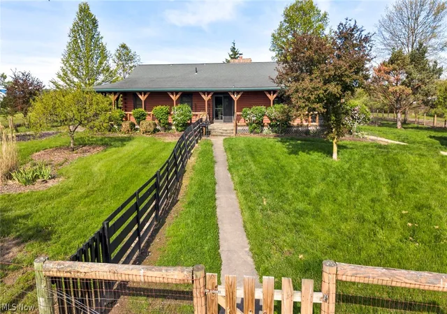 3rd image of 225 Township Road 581, Sullivan, OH 44880 | MLS# 5198524