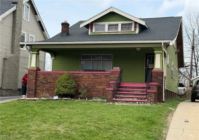 Homes for sale in Garfield Heights, OH | 13207 S Parkway, Garfield Heights, OH 44105 | MLS# 5198089