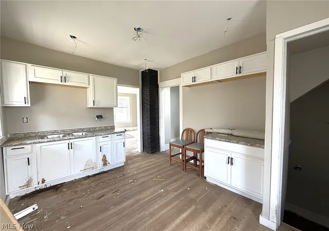 Photo 2 of Single family home for sale at 10712 Grantwood Ave, Cleveland, OH 44108 | MLS# 5198665 | Listing updated on 2026-07-29