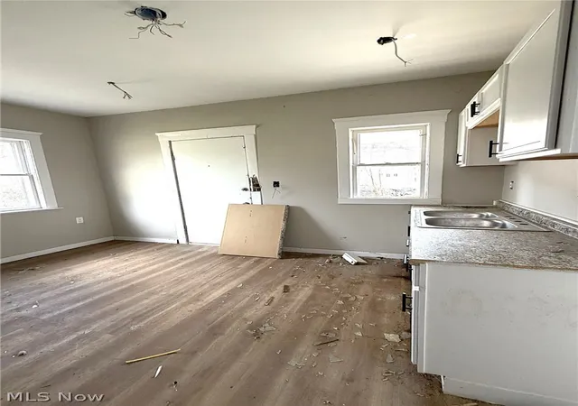Photo 4 of Single family home for sale at 10712 Grantwood Ave, Cleveland, OH 44108 | MLS# 5198665 | Listing updated on 2026-07-29