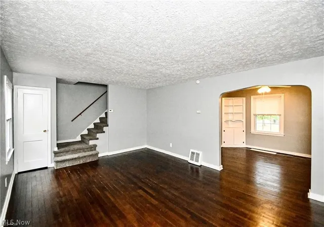 Photo 3 of Single family home for sale at 1699 Sunset Ave, Akron, OH 44301 | MLS# 5196366 | Listing updated on 2026-04-06