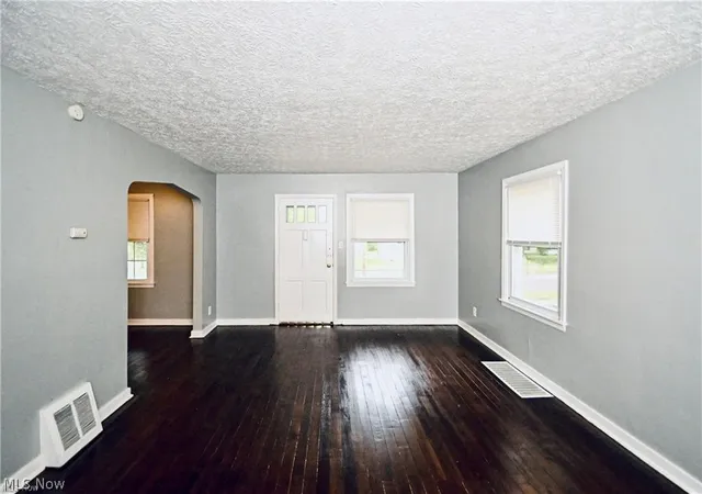 Photo 3 of Single family home for sale at 1699 Sunset Ave, Akron, OH 44301 | MLS# 5196366 | Listing updated on 2026-04-06