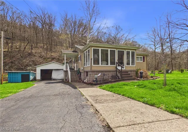 Homes for sale in Rayland, OH | 4351 County Road 17, Rayland, OH 43943 | MLS# 5198659