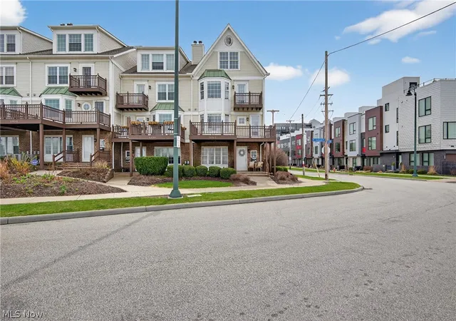 2nd image of 6943 Father Caruso Dr, Cleveland, OH 44102 | MLS# 5198597