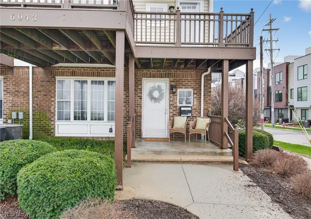 Homes for sale in Cleveland, OH | 6943 Father Caruso Dr, Cleveland, OH 44102