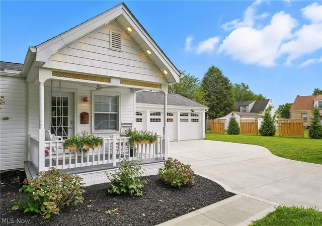 4th image of 2001 Brownlee Ave, Youngstown, OH 44514 | MLS# 5198800