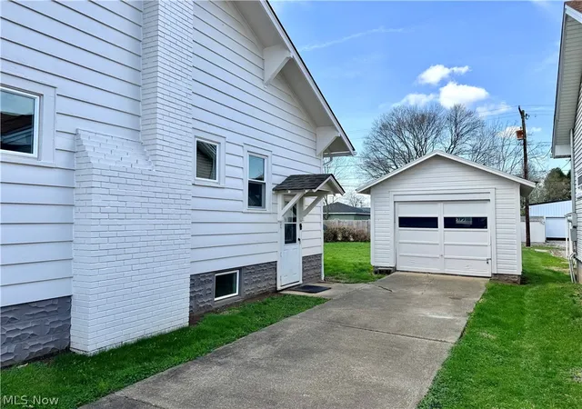 Homes for sale in Newcomerstown, OH | 486 Mckinley Ave, Newcomerstown, OH 43832 | MLS# 5198756