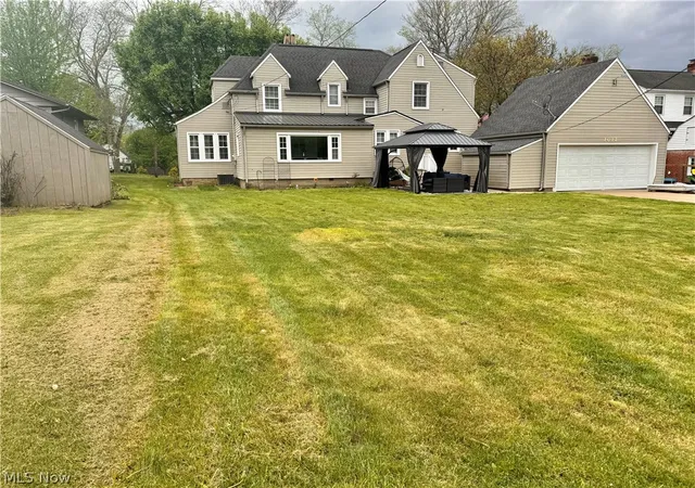 Homes for sale in Coshocton, OH | 1012 Cambridge Rd, Coshocton, OH 43812 | MLS# 5198704