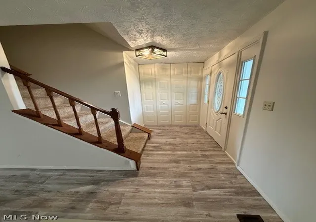 4th image of 6884 Slippery Rock Dr, Canfield, OH 44406 | MLS# 5198972