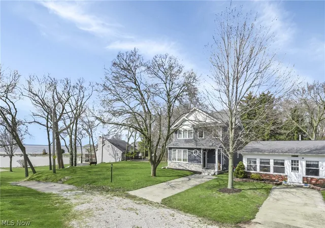 Homes for sale in Lakeside Marblehead, OH | 2548 Bay Vista Dr, Lakeside Marblehead, OH 43440 | MLS# 5198925