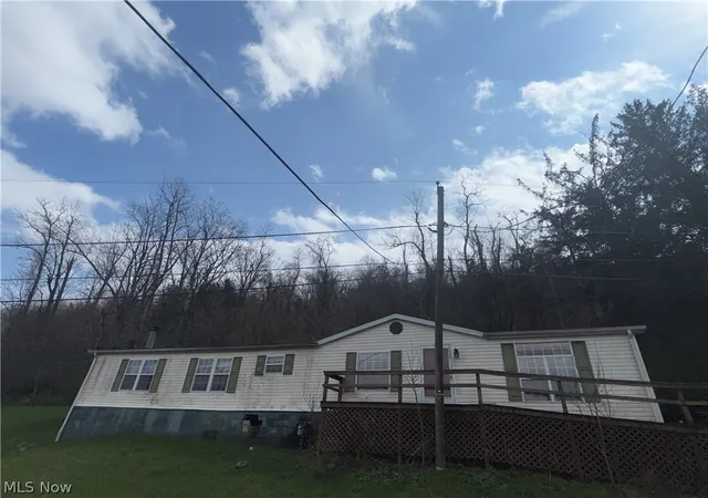 13th image of 1049 Buckeye St, Bridgeport, OH 43912 | MLS# 5198997