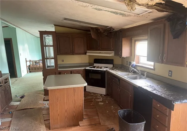2nd image of 1049 Buckeye St, Bridgeport, OH 43912 | MLS# 5198997