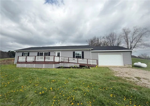 Homes for sale in Newcomerstown, OH | 6995 Bill Johns Rd, Newcomerstown, OH 43832 | MLS# 5199187